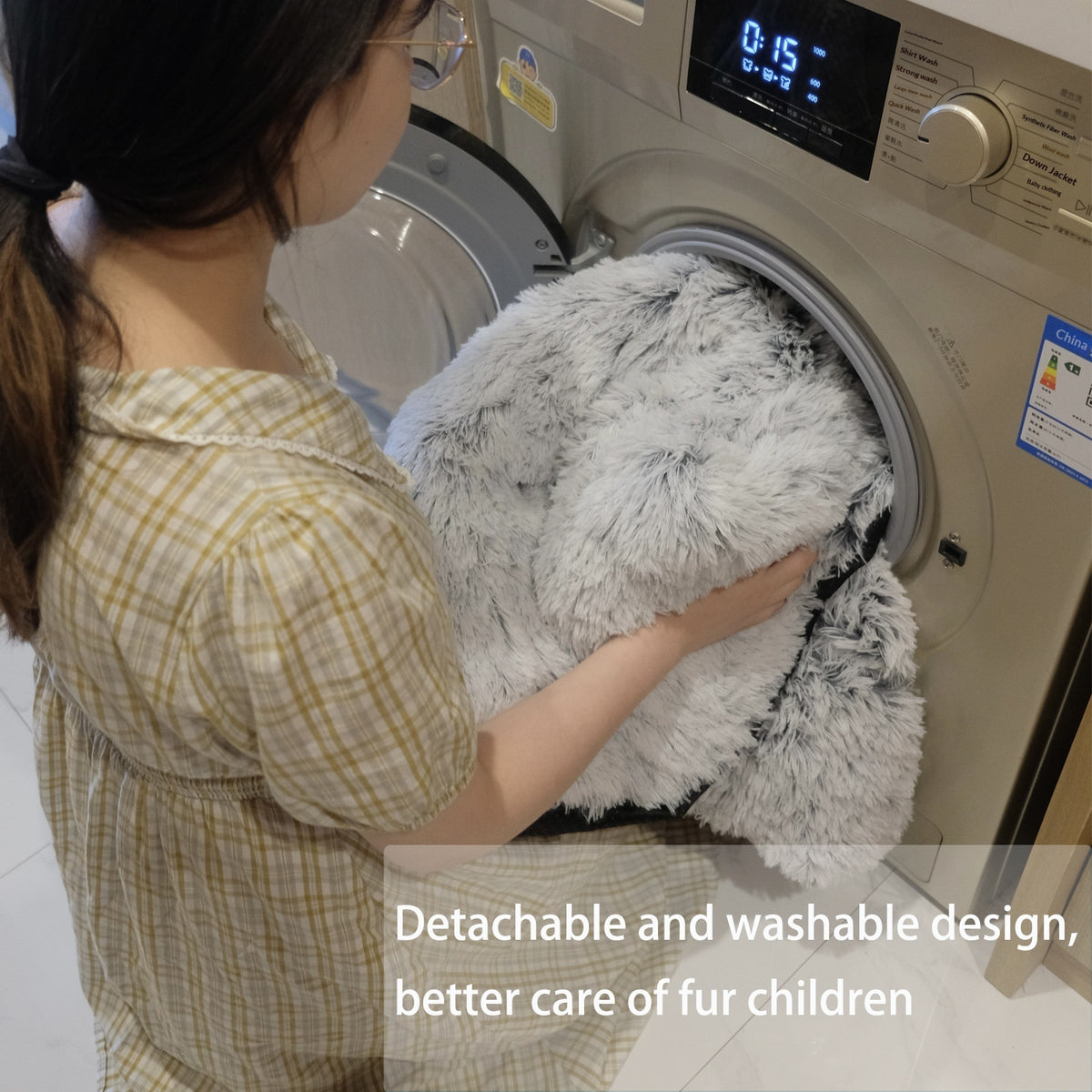Removable cover goes in the washing machine
